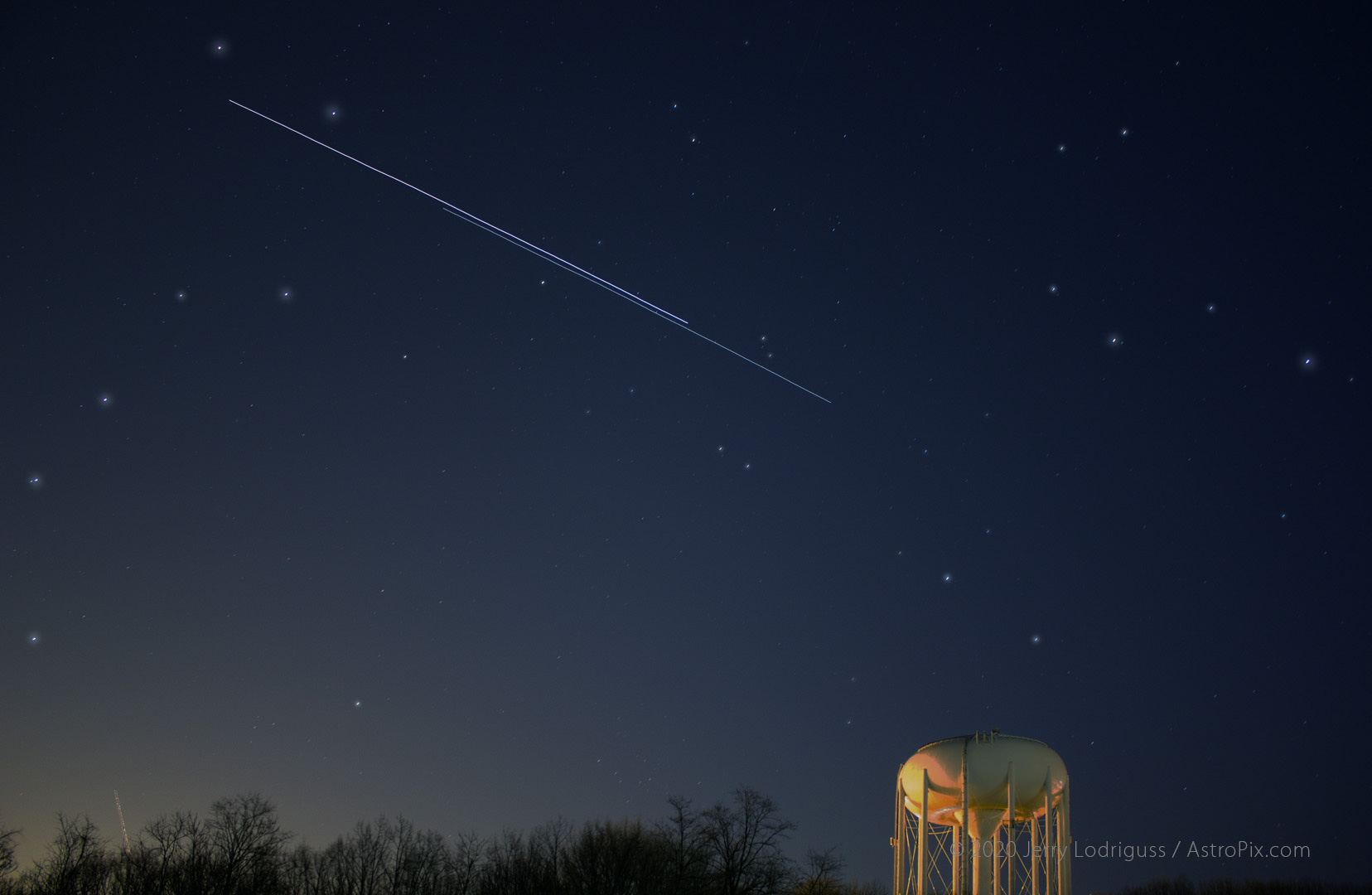 The Space Shuttle Discovery (brighter streak) and International Space Station (fainter streak) look like bright stars moving in the sky from the Big Dipper into Leo as they pass over New Jersey at 7:00:17 p.m. EST on Monday March 7, 2011.<br /><br />The brighter ISS, shinging at magnitude -3, trails the fainter Discovery by about 12 seconds after the shuttle undocked from the ISS earlier in the day, heading back to a landing on Earth to end its final mission in space.