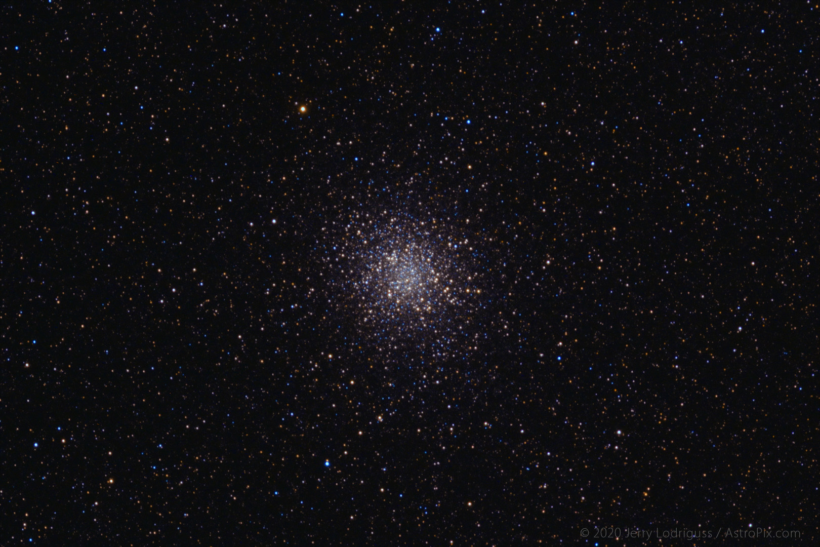 Globular Cluster M22 is located in the constellation of Sagittarius.