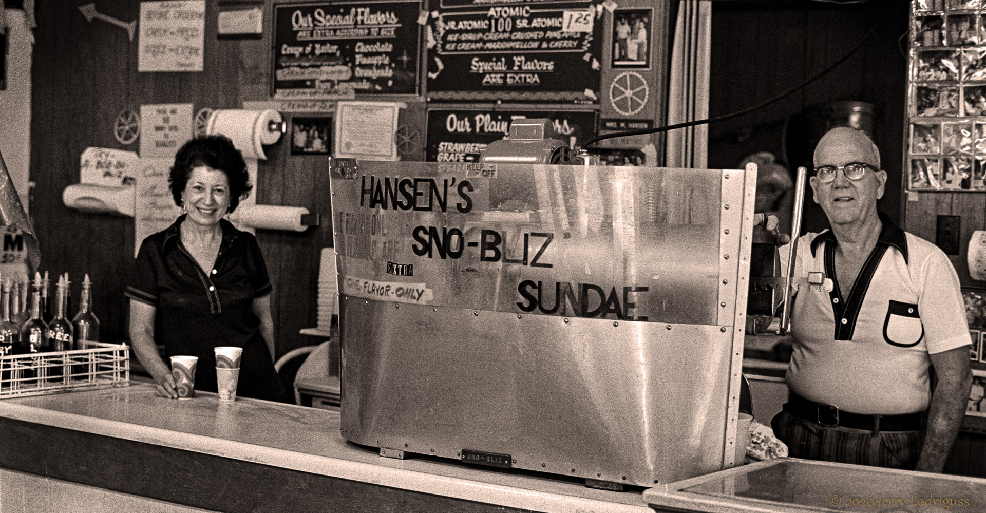 Mary and Ernest Hansen at Hansen's Sno-Bliz, New Orleans.