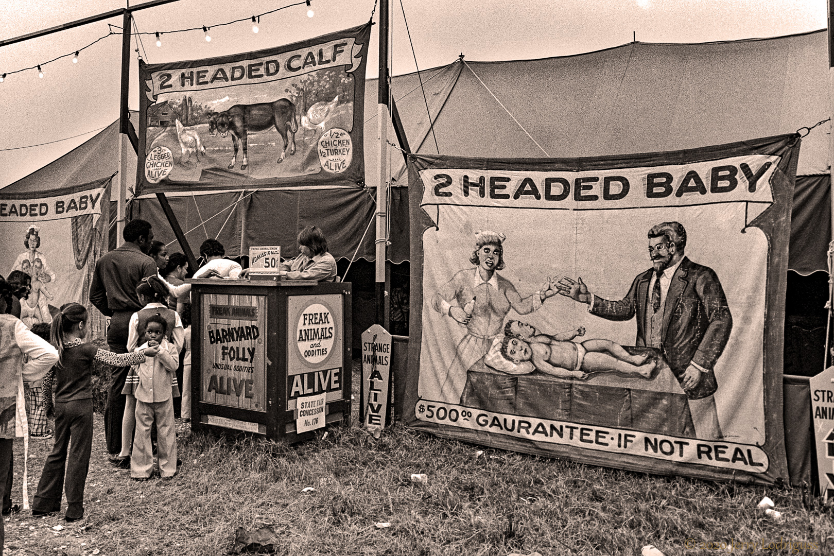 Travelling carnival, two-headed baby, Gretna, La.