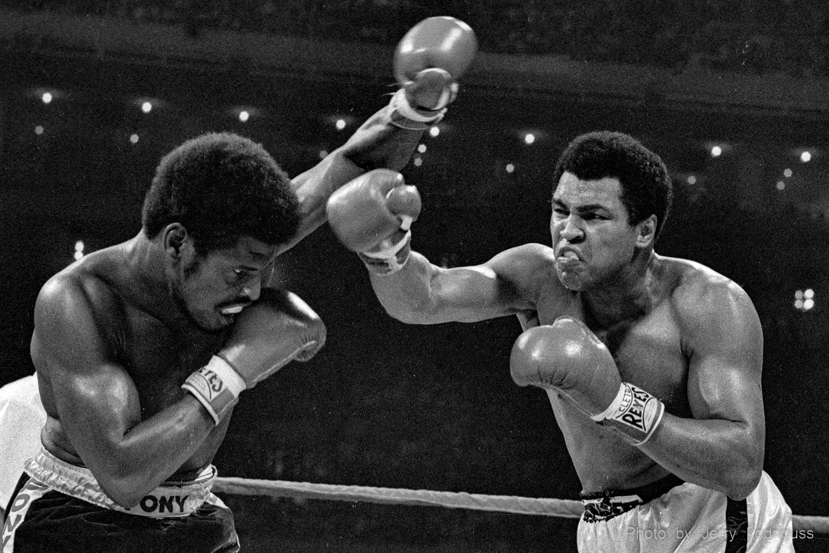 Muhammed Ali gets set to hit Leonard Spinks with a right during their World Heavyweight Championship bout in New Orleans on September 15, 1978.