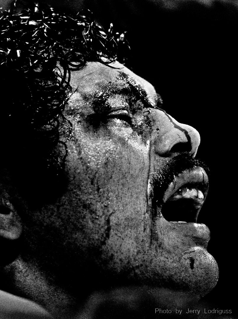 Victor Galindez sits in his corner, beaten, bloody and brutalized, after losing on a TKO in the 13th round to Mike Rossman on September 15, 1978 in New Orleans. The 22 year-old Rossman opened cuts over both of Galindez' eyes and the bridge of his nose. Rossman took the WBA light heavyweight title by winning.<br /><br />A little more than two years later, on October 25, 1980, Galindez, who was forced to retire because of two detached retinas, was killed while pursuing his dream of becoming a race car driver. While waiting for assistance when his race car broke down on the track, another passing car lost control and ran over Galindez, killing him instantly.
